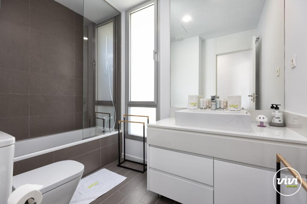 ViVi Homes - Sonrisa Pool, Terrace, Golf & Beach - 5