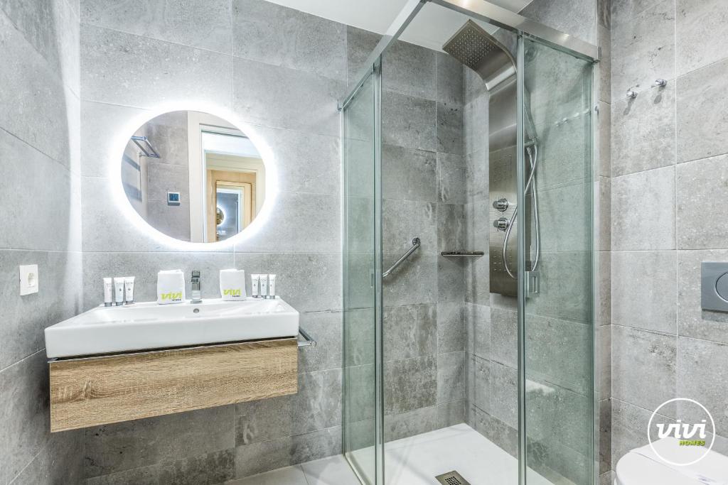 ViVi Homes - Las Palmas Pool, Sauna, Gym & Beach - 4