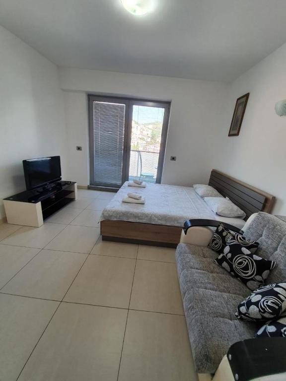 TQ Plaza Studio Apartment photo