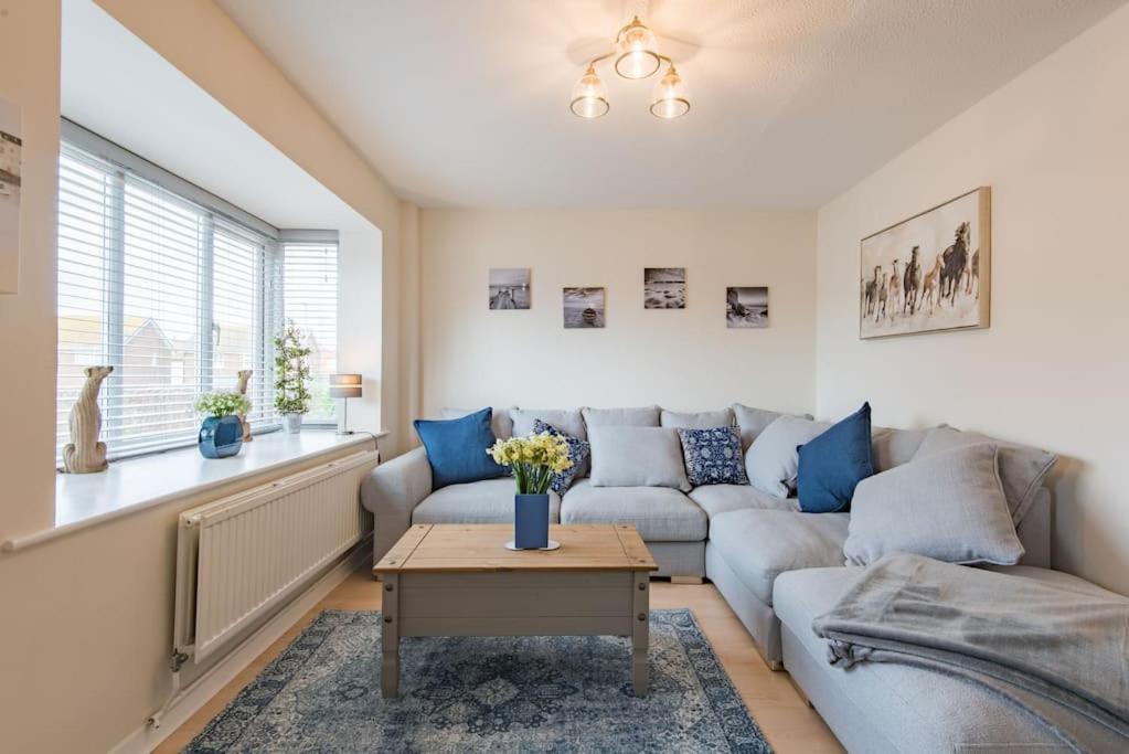 Links Bay - 100 yards from beach and golf course, Deal