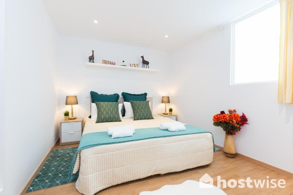 Host Wise - Colorful Fresh Flats - Batalha, Porto