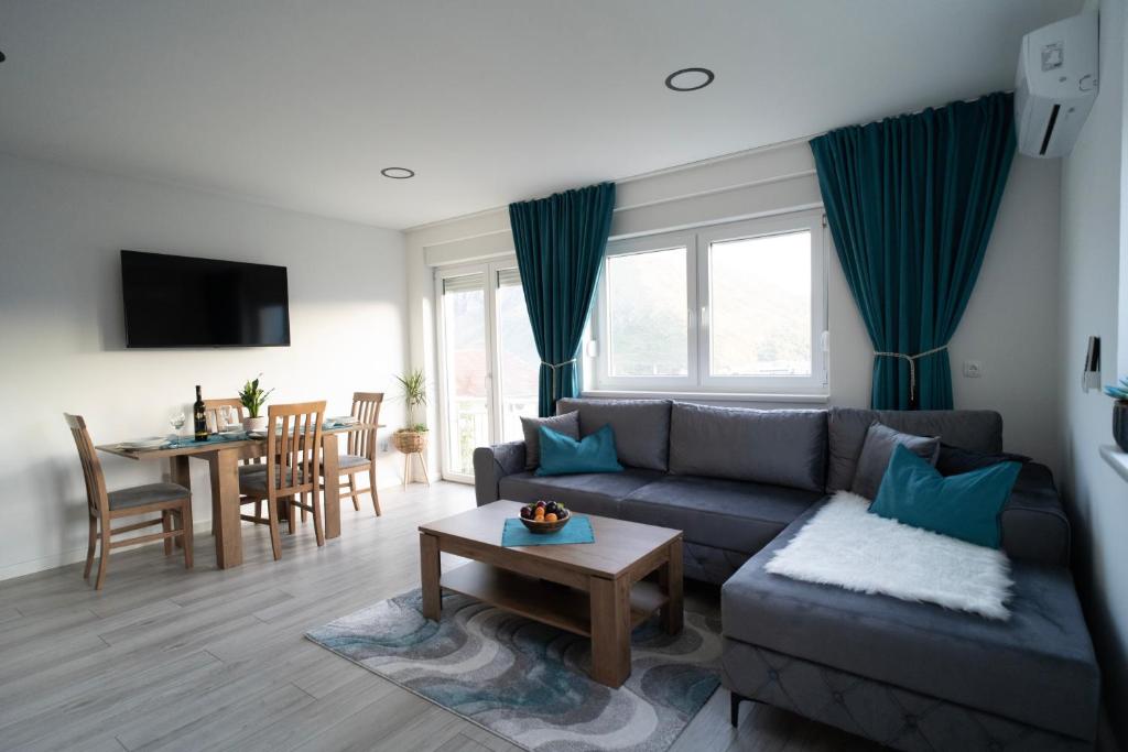 Sunset View Apartments - 5
