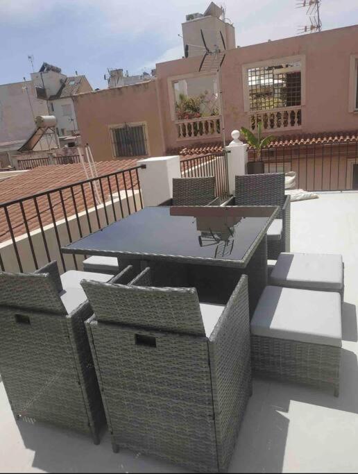 4 Bedroom House in City Centre with Your Own Private Roof Terrace - 2