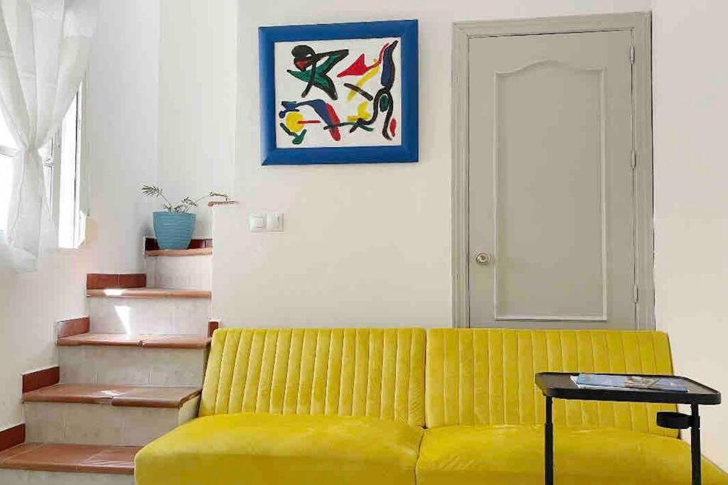 4 Bedroom House in City Centre with Your Own Private Roof Terrace - 5