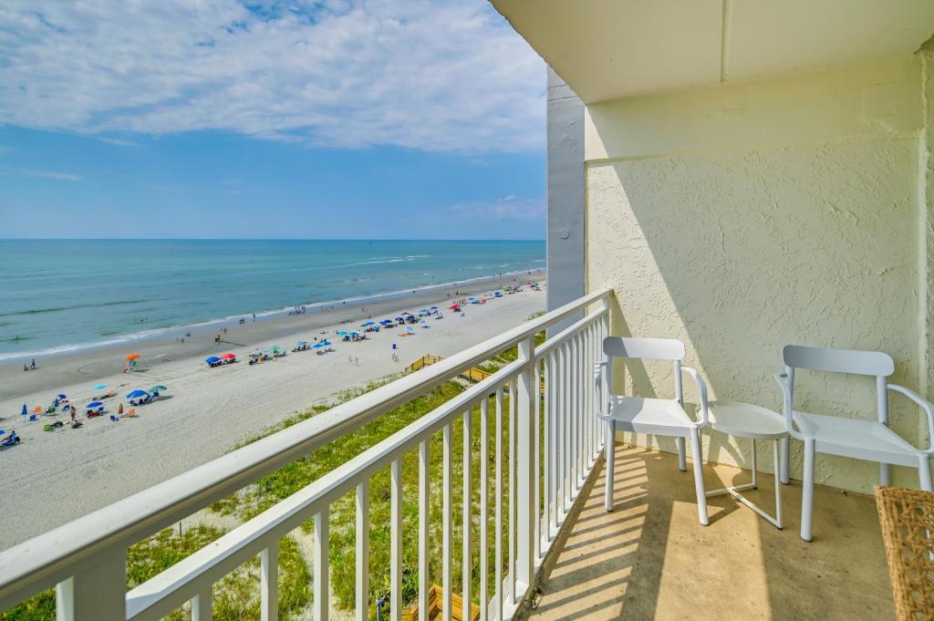 Coastal Condo with Balcony in North Myrtle Beach!, Myrtle Beach