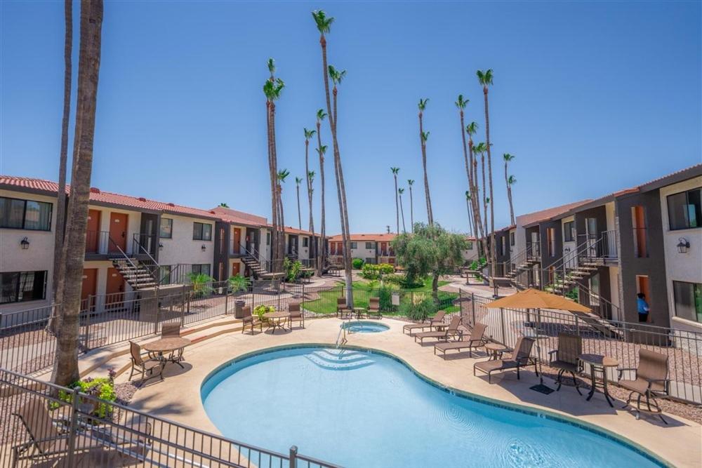 232 Fully Furnished 1BR Suite-Prime Location, Scottsdale