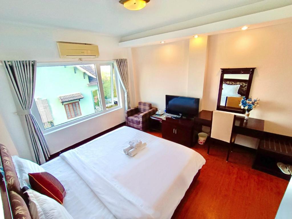 Vina Spa Hotel Hue photo