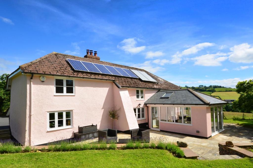 Culverwells, Dalwood photo 6
