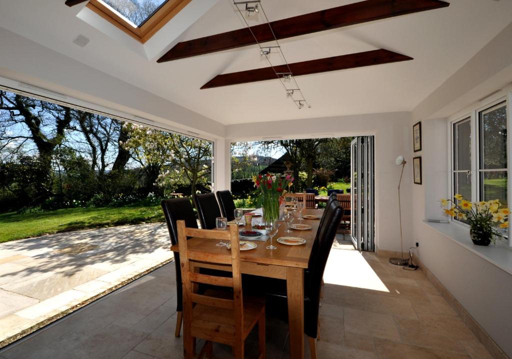 Culverwells, Dalwood photo 4