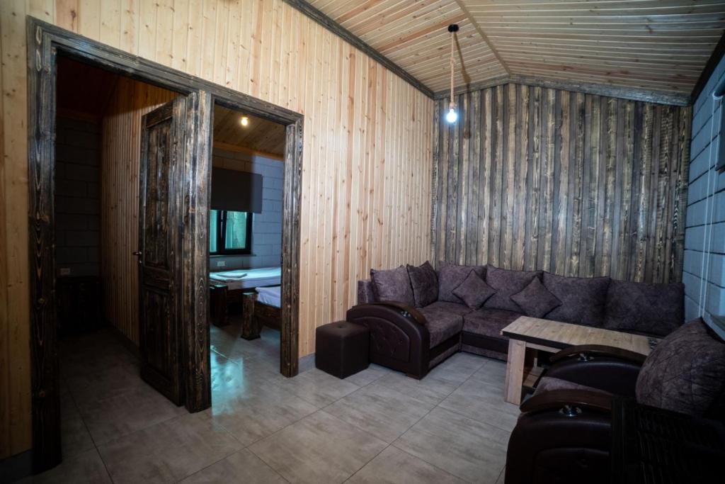 Arevik Resort Cottages, Sevan