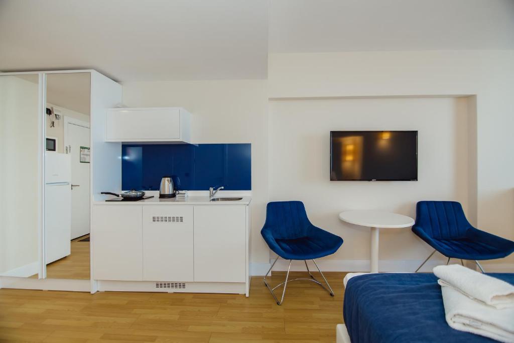 Orbi City Aparthotel photo