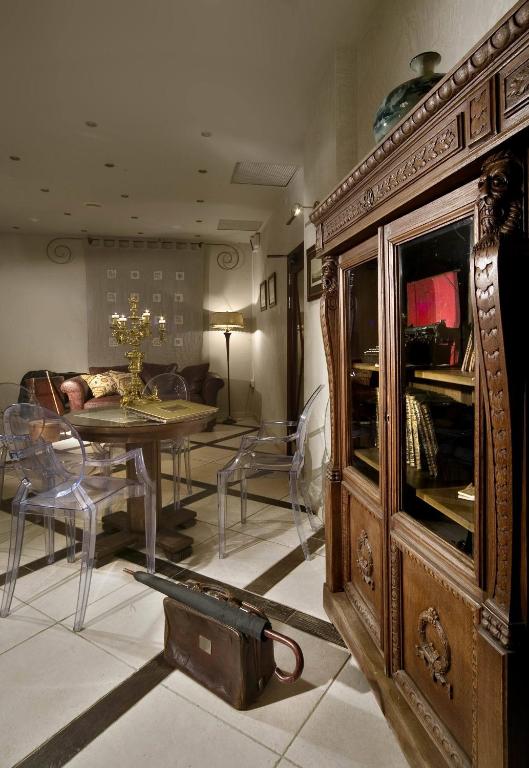 Brothers Karamazov Hotel