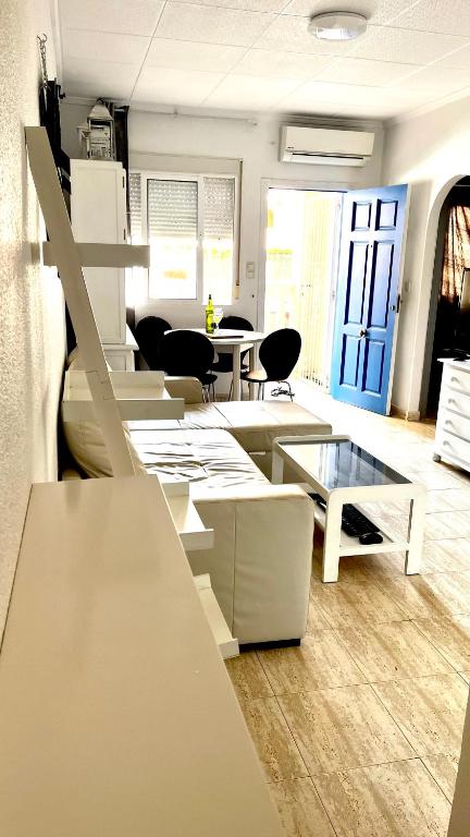 Cozy and Bright apartment Los Locos - 5