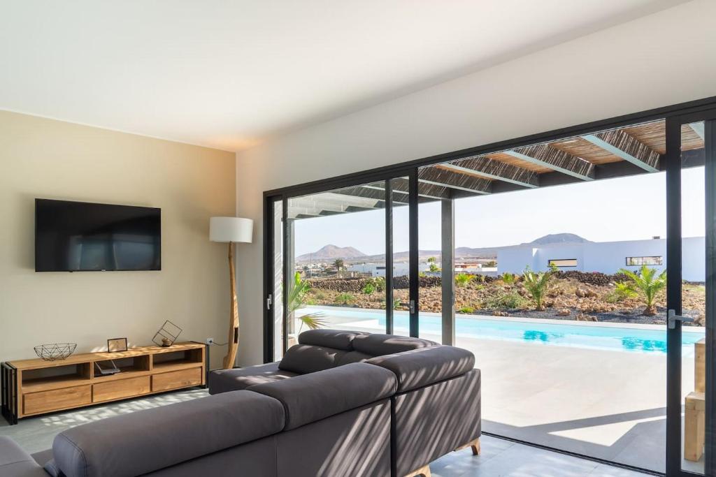 Villa Alfa by FuerteventuraVillas - 2