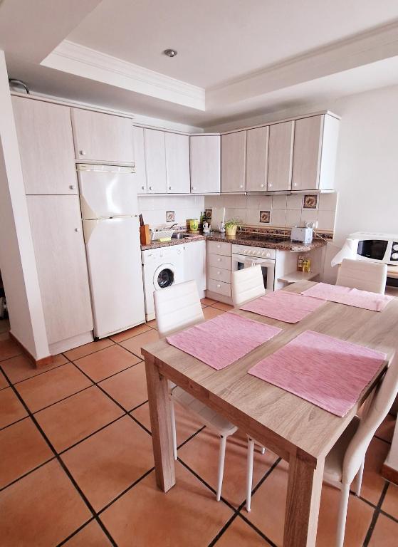 Apartamento 1°linea playa - 2