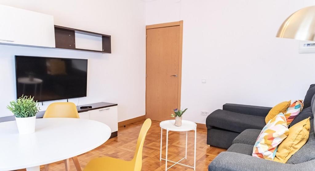 Adaptado y cómodo apartamento en Iturrama - 1