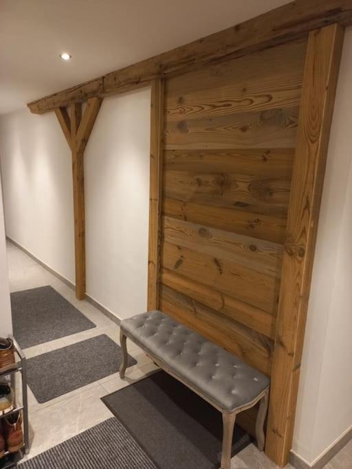 Gemütliche Dachgeschosswohnung mit Balkon & Garten - 5