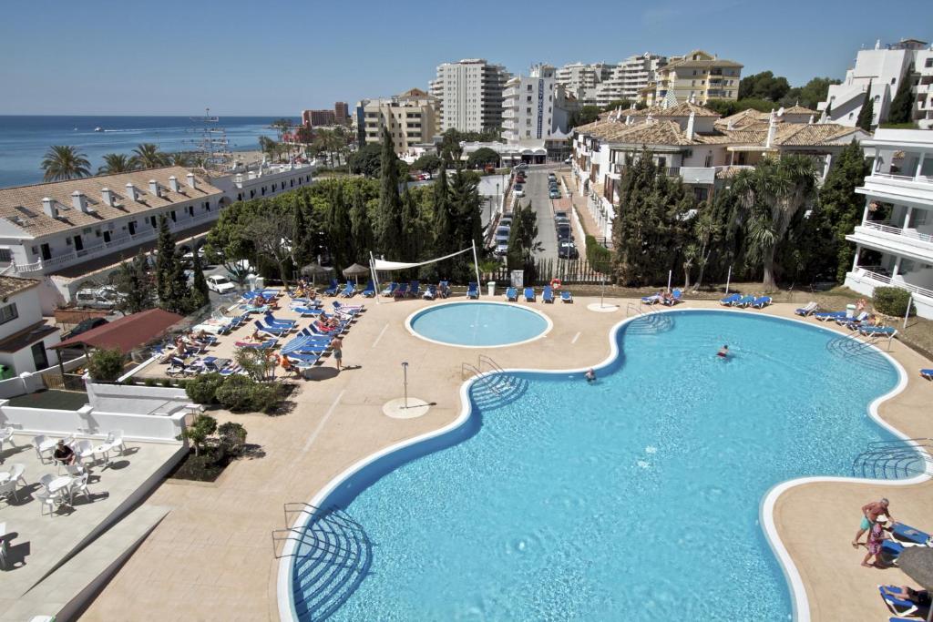Hotel Palia La Roca — Swimming pool in Benalmadena, Andalusia