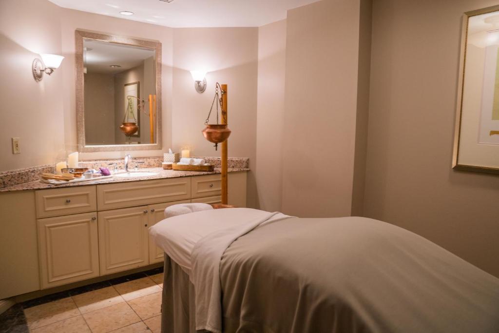 Houston The St. Regis Houston Additional