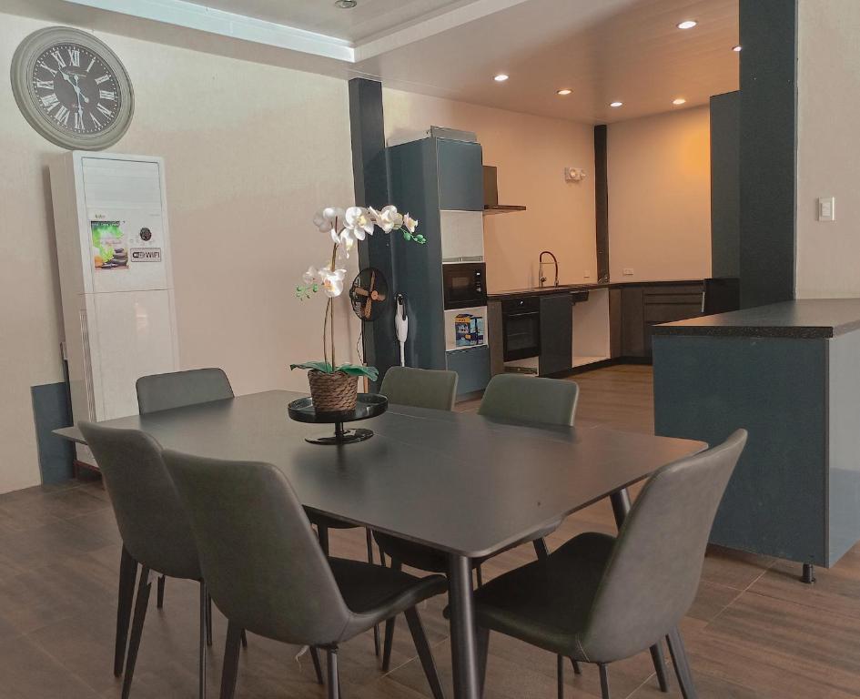 4. 데 포치 볼리나..