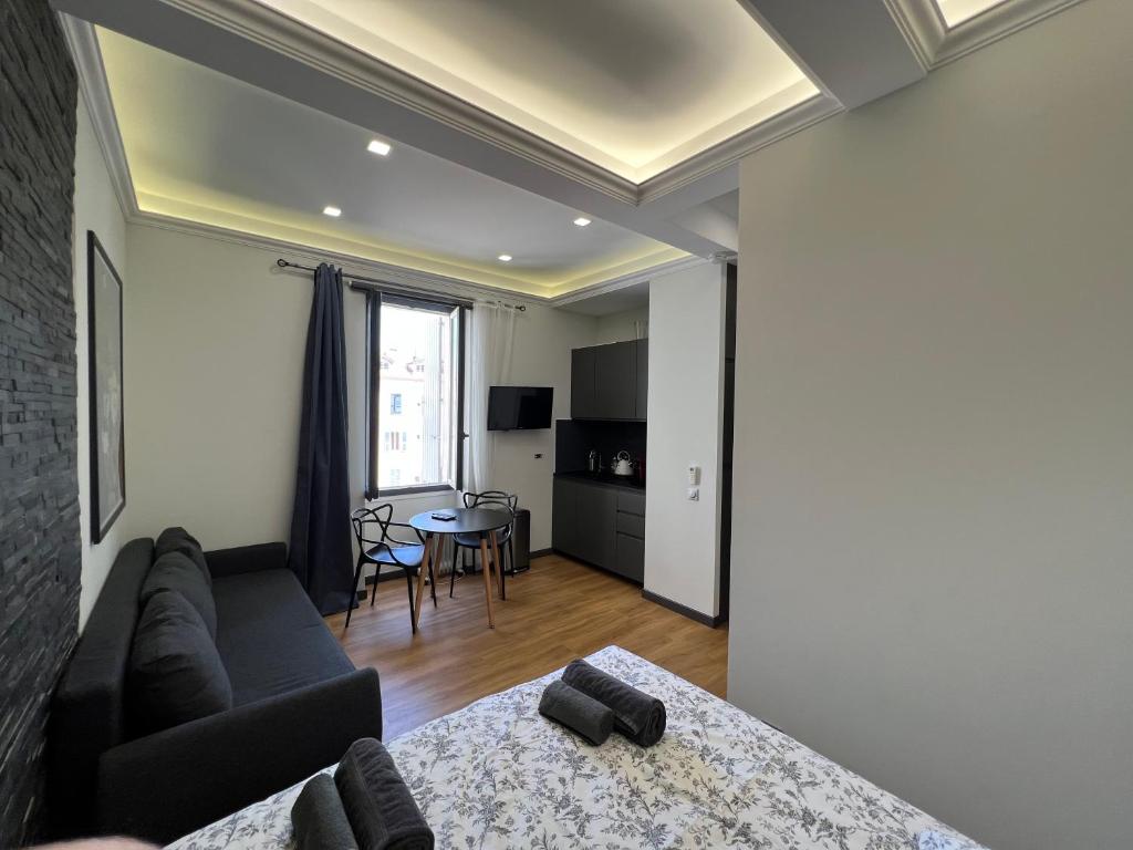 Newly Renovated Luxury Suite in the Center of Cannes - 1