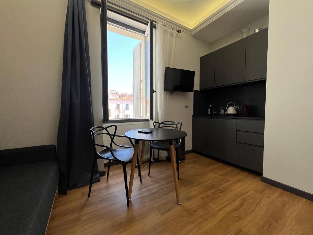 Newly Renovated Luxury Suite in the Center of Cannes - 3