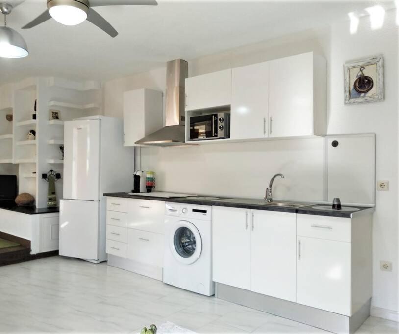 Apartamento para 4 personas, primera línea de mar. Peñismar II - 3
