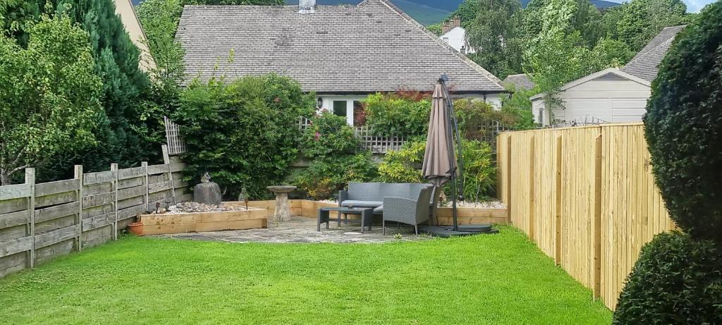 Beechwood House - dog-friendly Keswick house with fenced garden