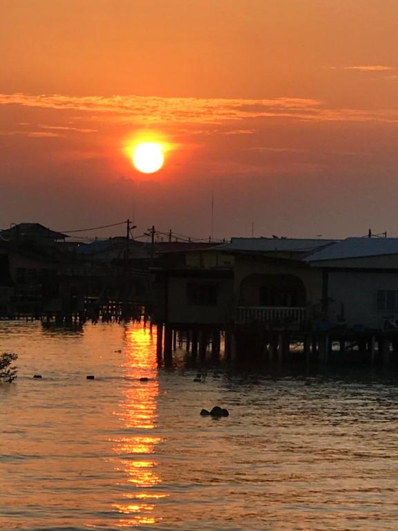 吉胆岛 潮汐民宿 Pulau Ketam Tide Homestay photo