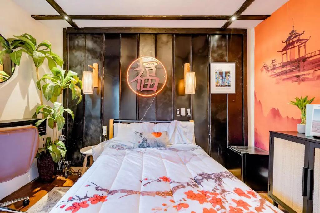 World Solo Travel's Welcomed St Pete Home — Hotel in St. Petersburg (FL)