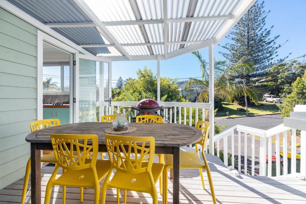 Spinnaker 2, Boomerang Beach