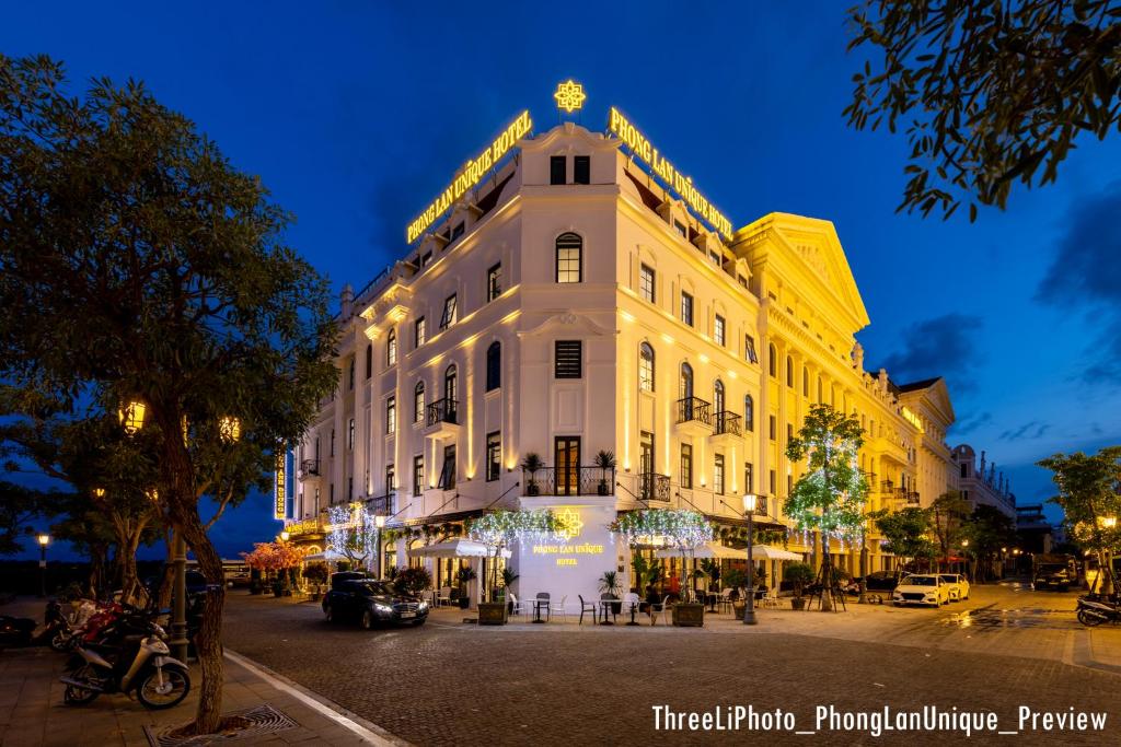 Phong Lan Unique Hotel