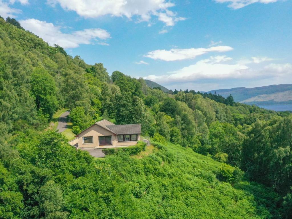 Holiday Home Achmony Number 7 by Interhome, Drumnadrochit