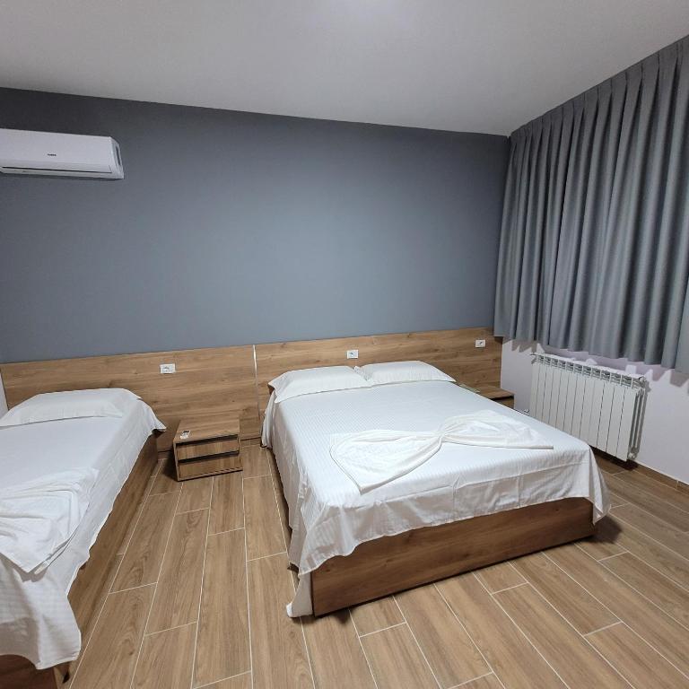 HOTEL ERANDI photo