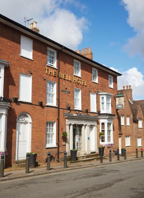 The Bell Hotel Woburn By Greene King Inns photo