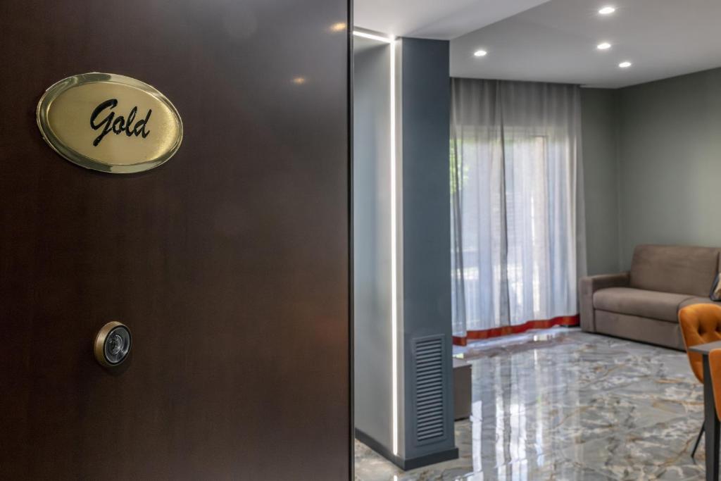 Gold Luxury Flat x4 - 2