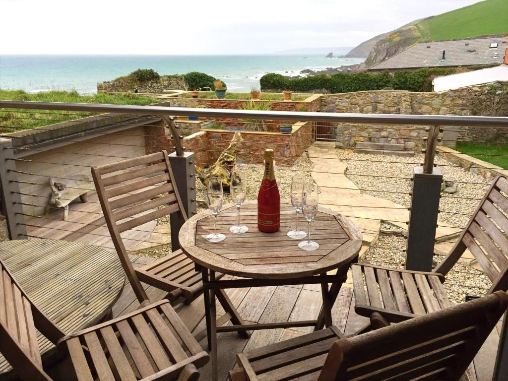 The Fish Cellars - Luxury Holiday Cottage, Crafthole