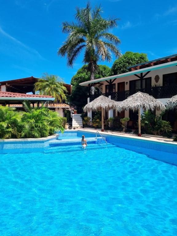 Samara Pacific Lodge photo