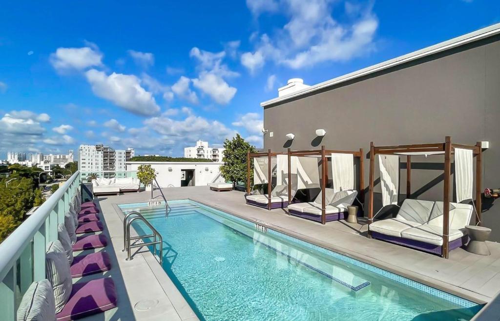 Boutique Hotel Suite 1215 West Avenue photo