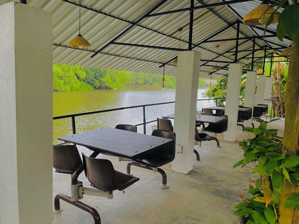 Riverwood villa photo