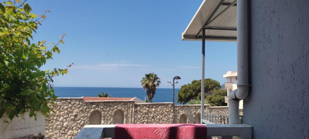 Terasse by the sea - 1