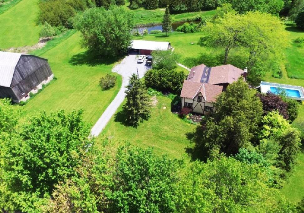 Hidden Farm Escape in the Heart of Kawarthas, Beaverton