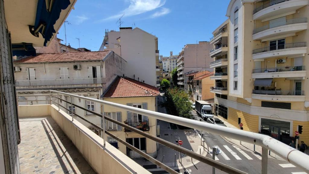 appartement neuf de 3 pieces avec climatisation - 2