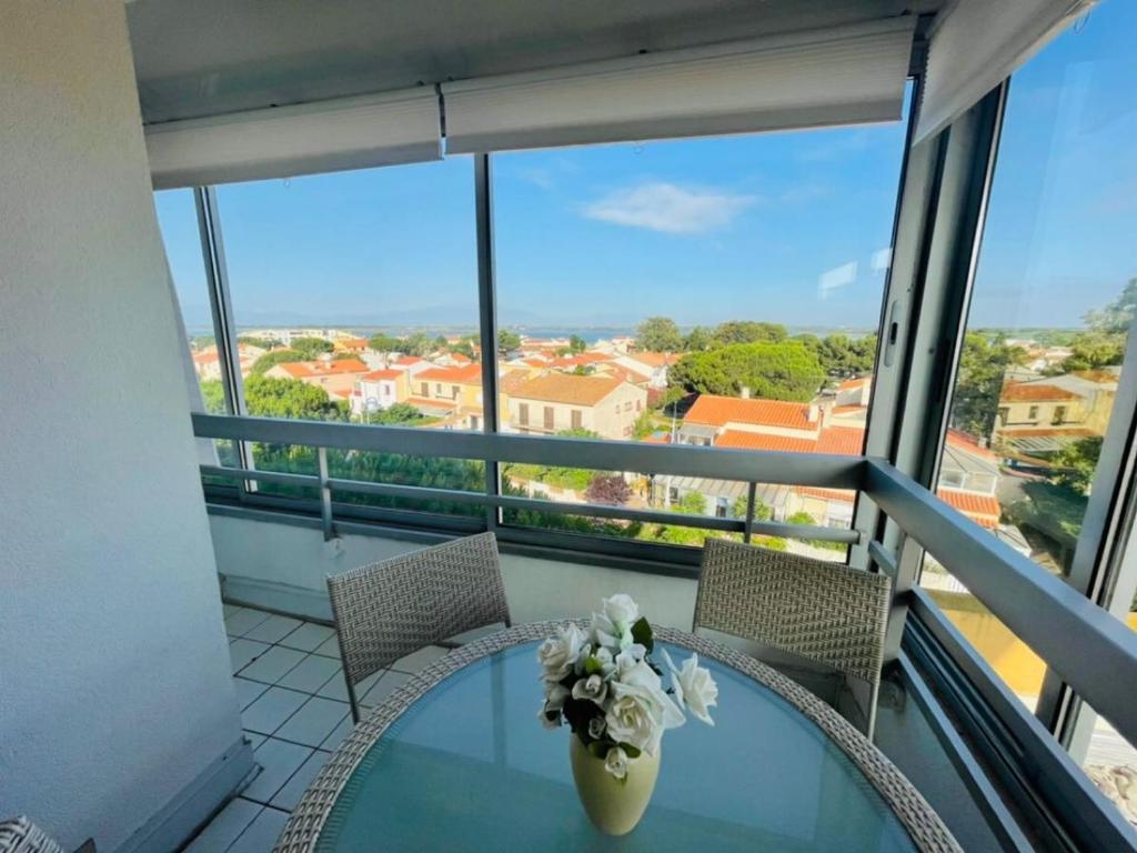 Appartement 2 pièces avec parking, WIFI, et climatisation - FR-1-748-14 - 2