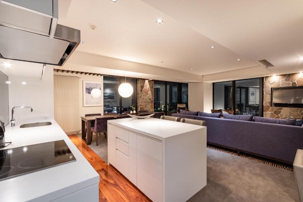 فندق ذا فايل نيسيكو (The Vale Niseko Hotel)