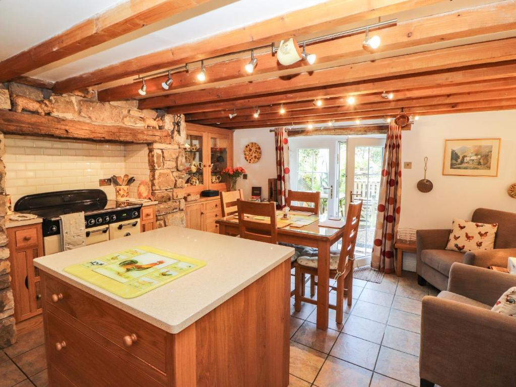 Fell Cottage, Wigton photo 3