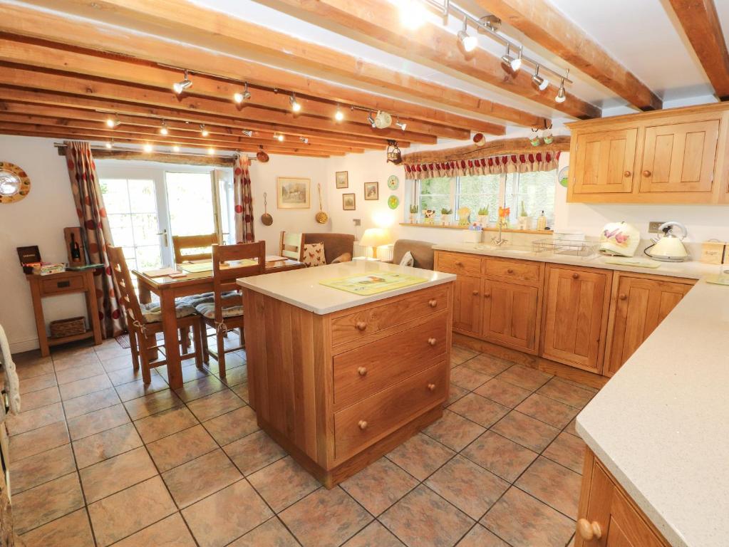 Fell Cottage, Wigton photo 4