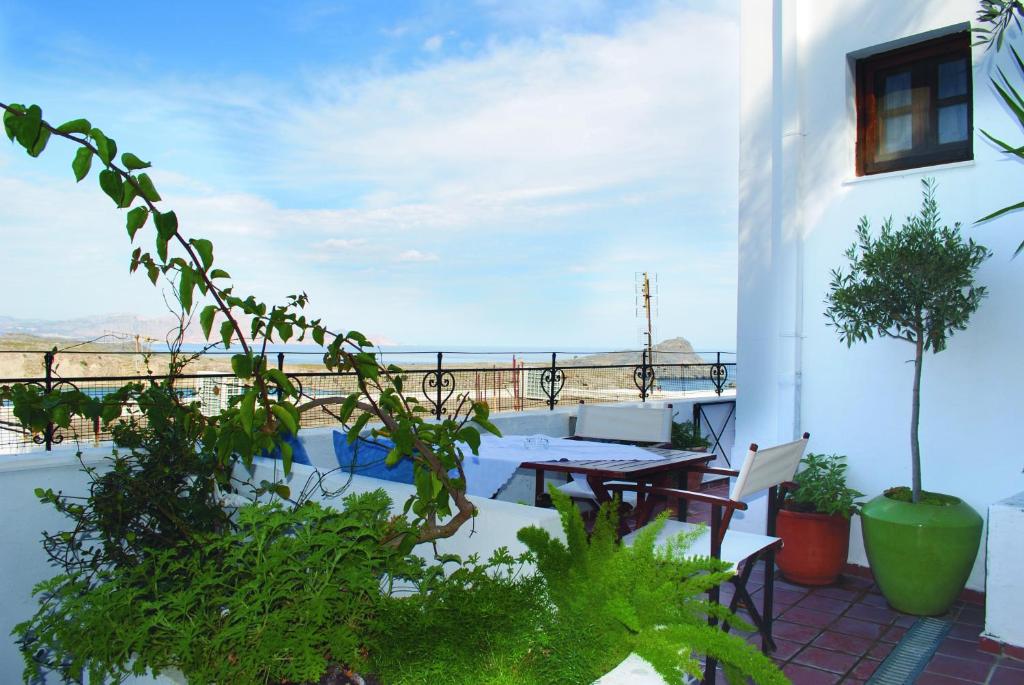 Maris Lindos Suites & Apartments photo