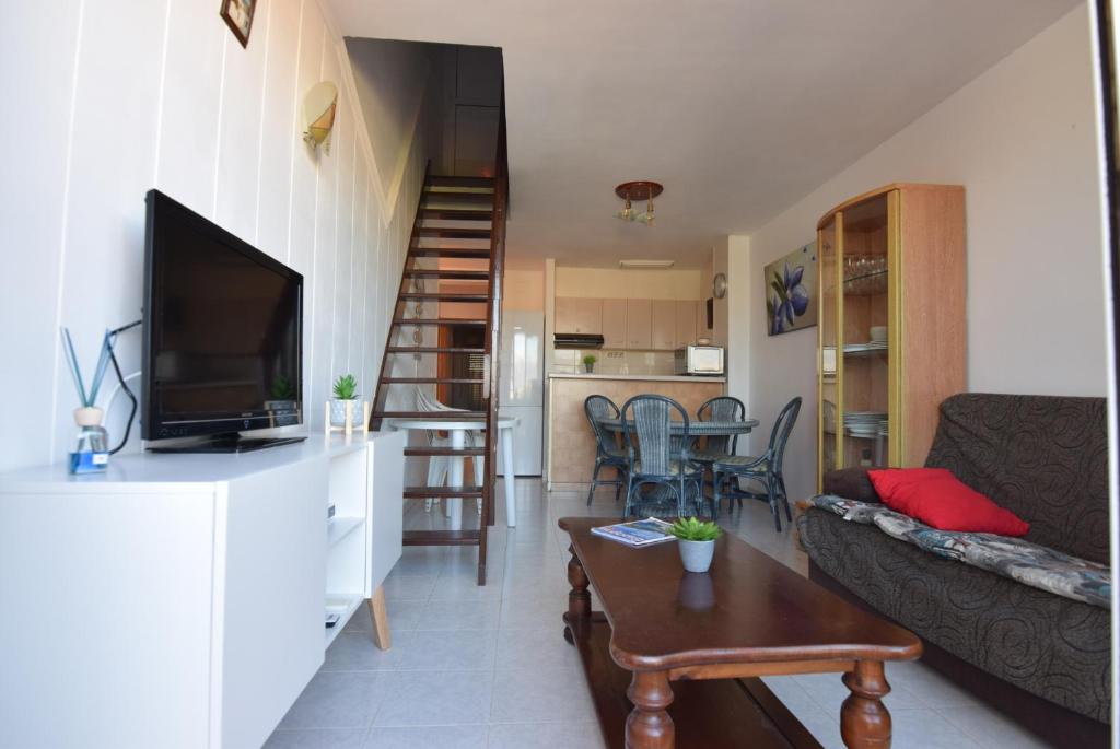 391-apartamento duplex cerca playa y centro - 5