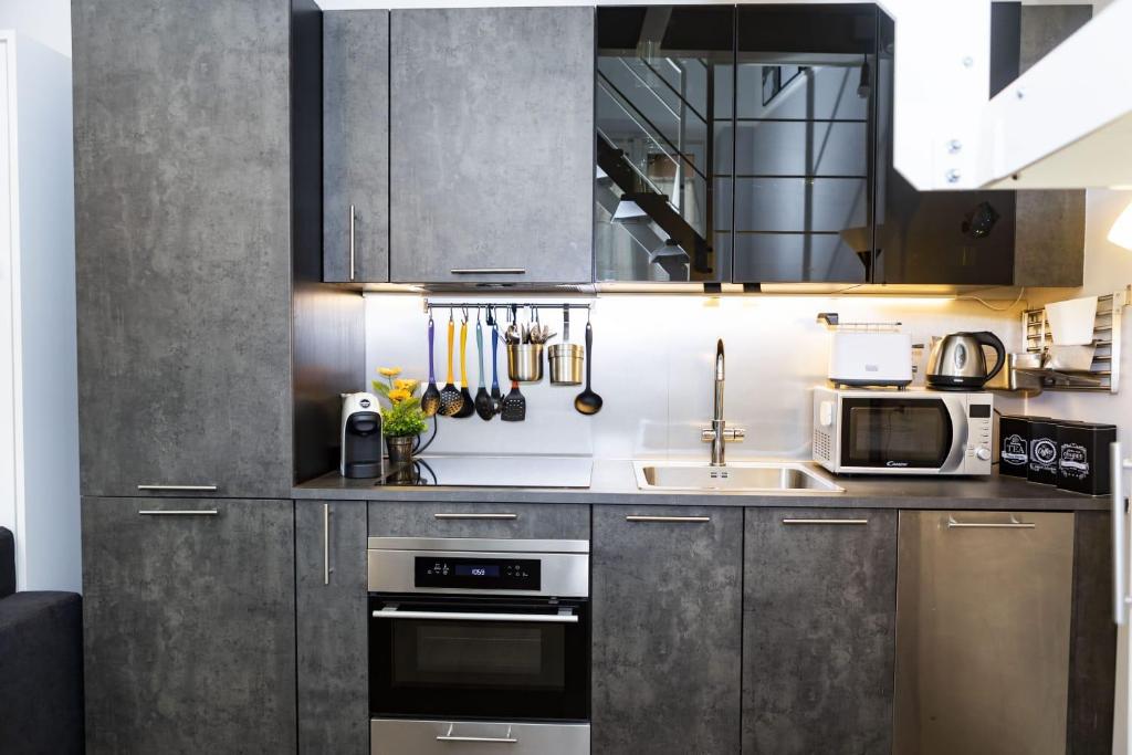 Italstay - Disciplini Duplex - 10 min dal Duomo - 4